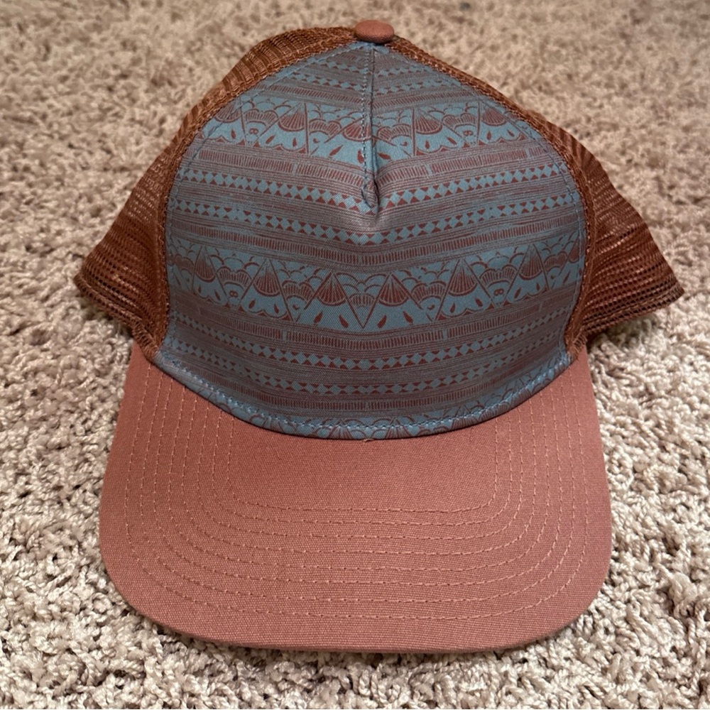 prAna Journeyman Trucker Hat ONE SIZE flat brim trucker hat tepee pattern cap